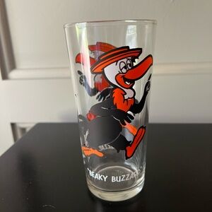 Vintage Pepsi 1973 Beaky Buzzard Collectors Glass Loonie Tunes
